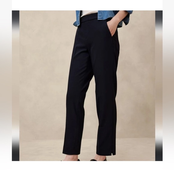 Banana Republic Pants - Banana Republic Black Straight-Leg Pants